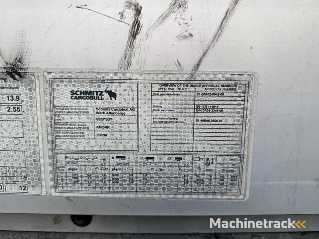 Schmitz-Cargobull SCB*S3T Drankentrailer / 3 Axles / Speed Curtain