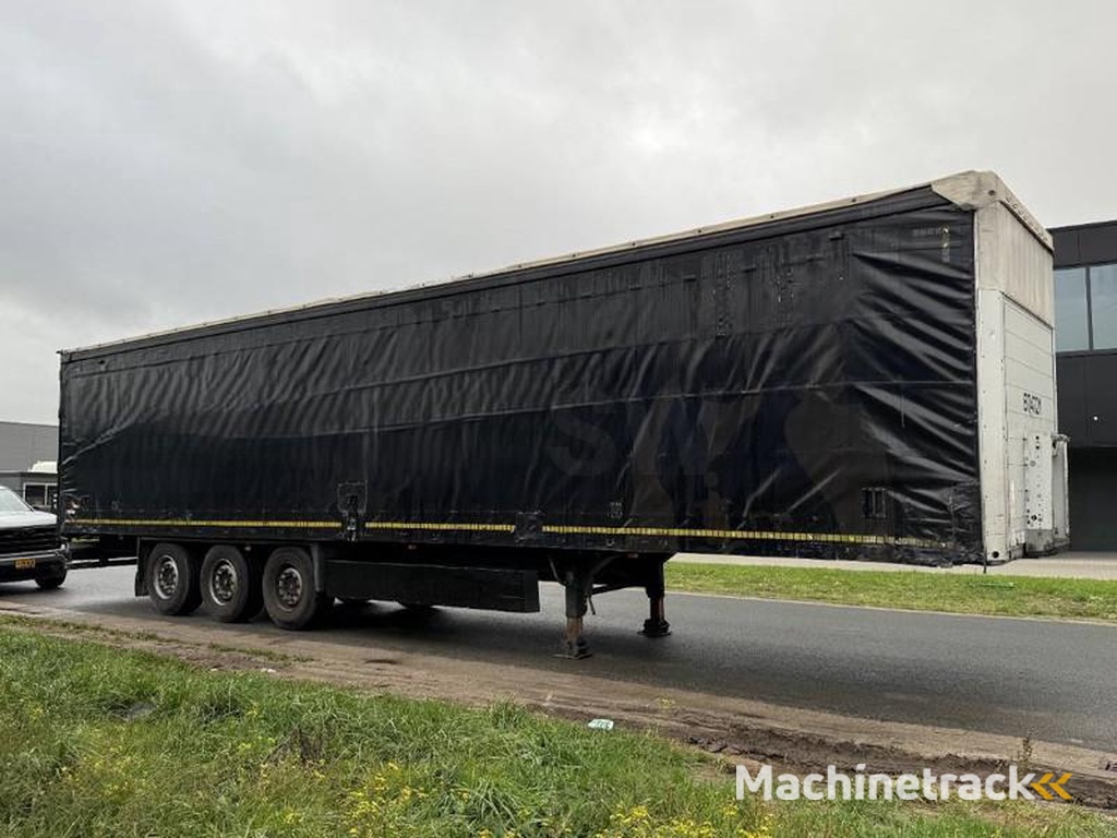 Schmitz-Cargobull SCB*S3T Drankentrailer / 3 Axles / Speed Curtain