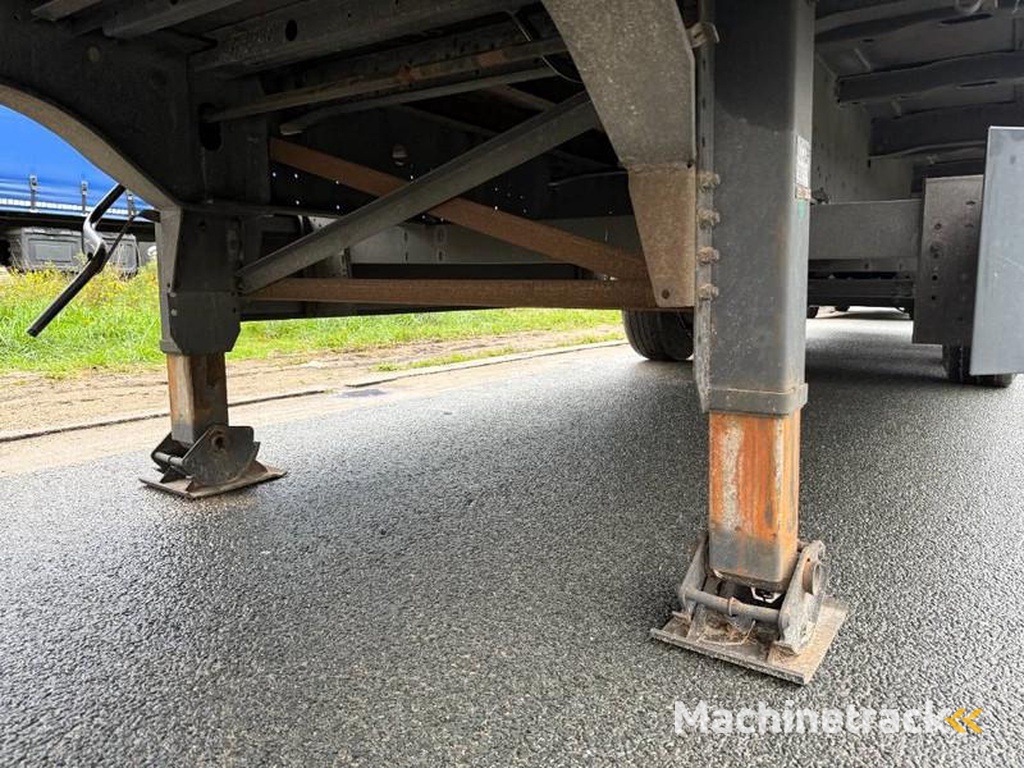Schmitz-Cargobull SCB*S3T Drankentrailer / 3 Axles / Speed Curtain