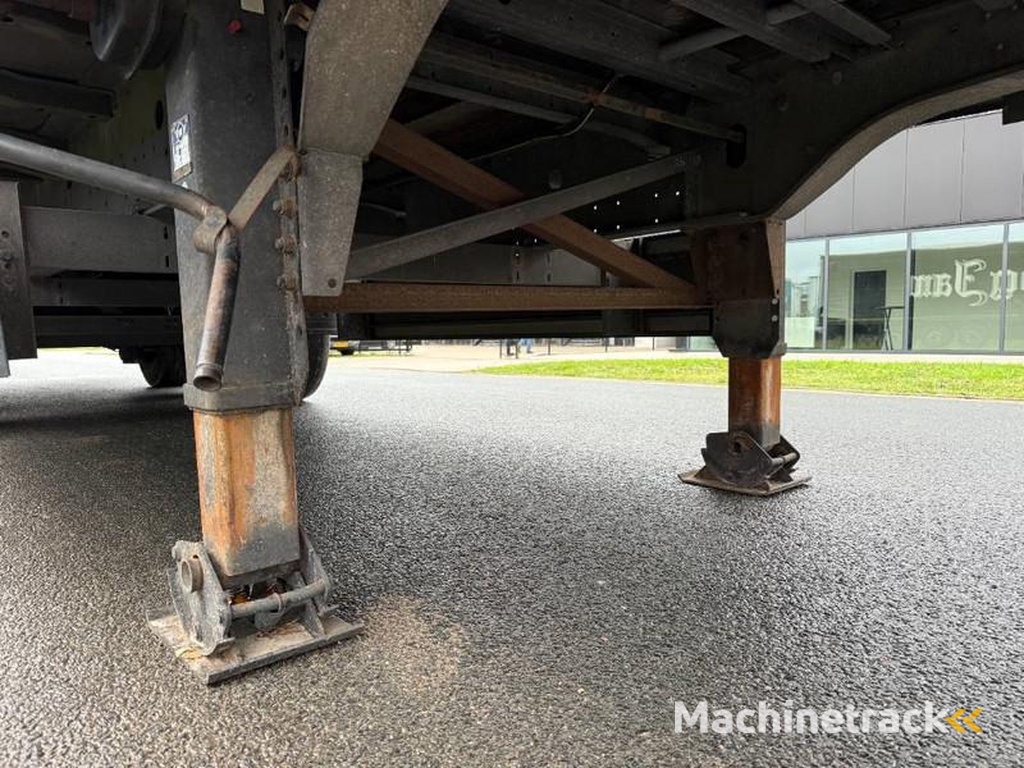 Schmitz-Cargobull SCB*S3T Drankentrailer / 3 Axles / Speed Curtain