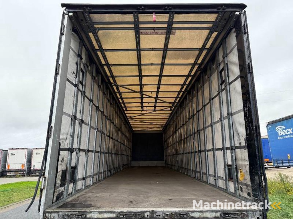 Schmitz-Cargobull SCB*S3T Drankentrailer / 3 Axles / Speed Curtain