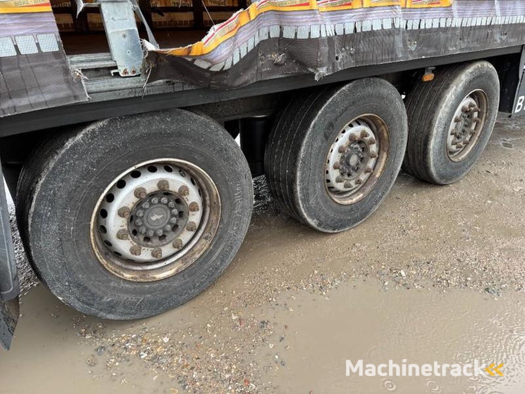 Schmitz-Cargobull SCB*S3T Drankentrailer / 3 Axles / Speed Curtain