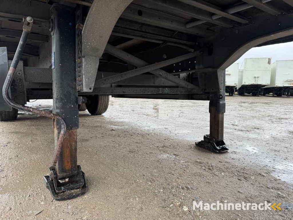 Schmitz-Cargobull SCB*S3T Drankentrailer / 3 Axles / Speed Curtain