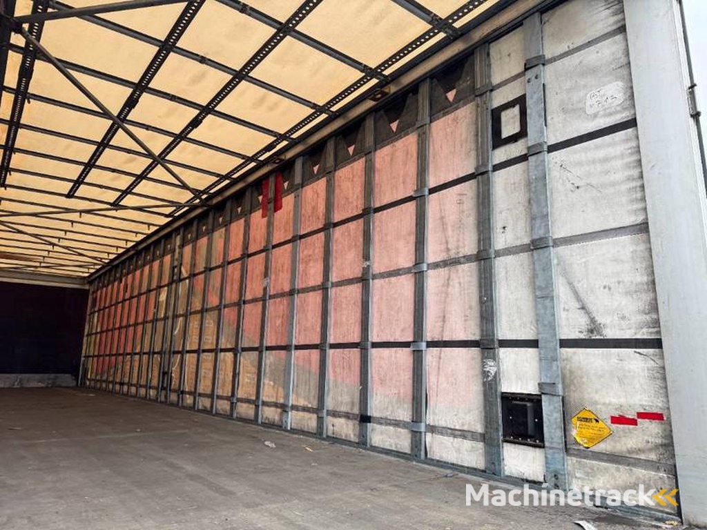 Schmitz-Cargobull SCB*S3T Drankentrailer / 3 Axles / Speed Curtain