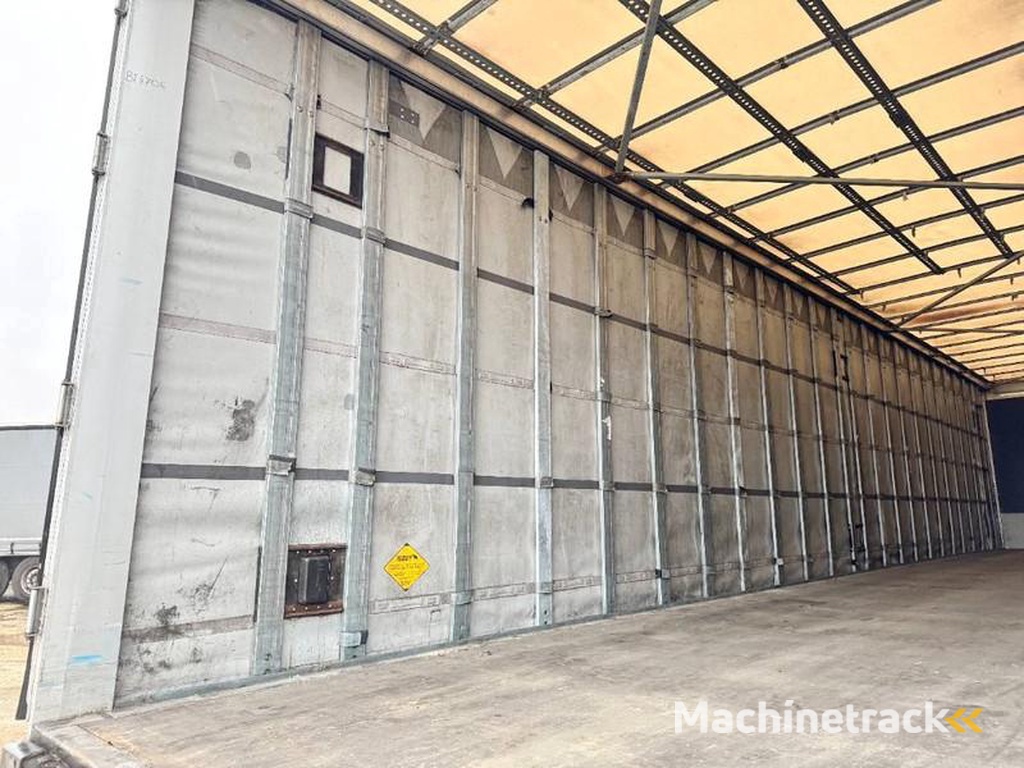 Schmitz-Cargobull SCB*S3T Drankentrailer / 3 Axles / Speed Curtain