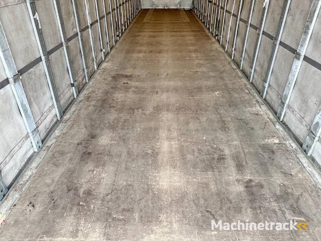 Schmitz-Cargobull SCB*S3T Drankentrailer / 3 Axles / Speed Curtain