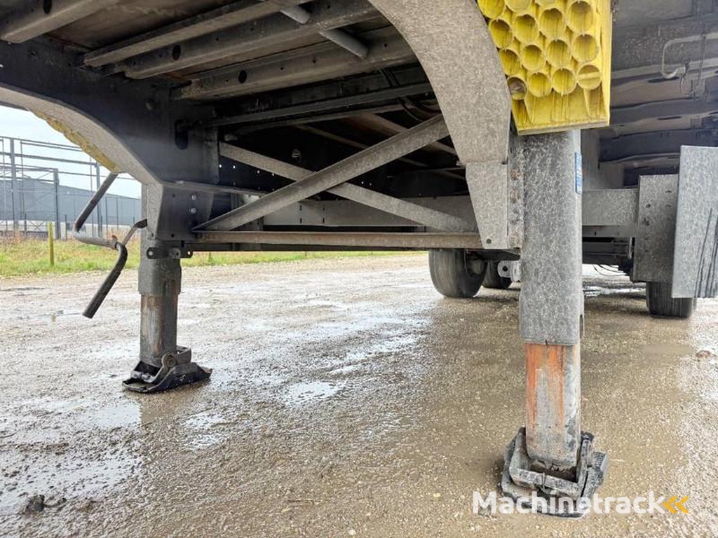 Schmitz-Cargobull SCB*S3T Drankentrailer / 3 Axles / Speed Curtain