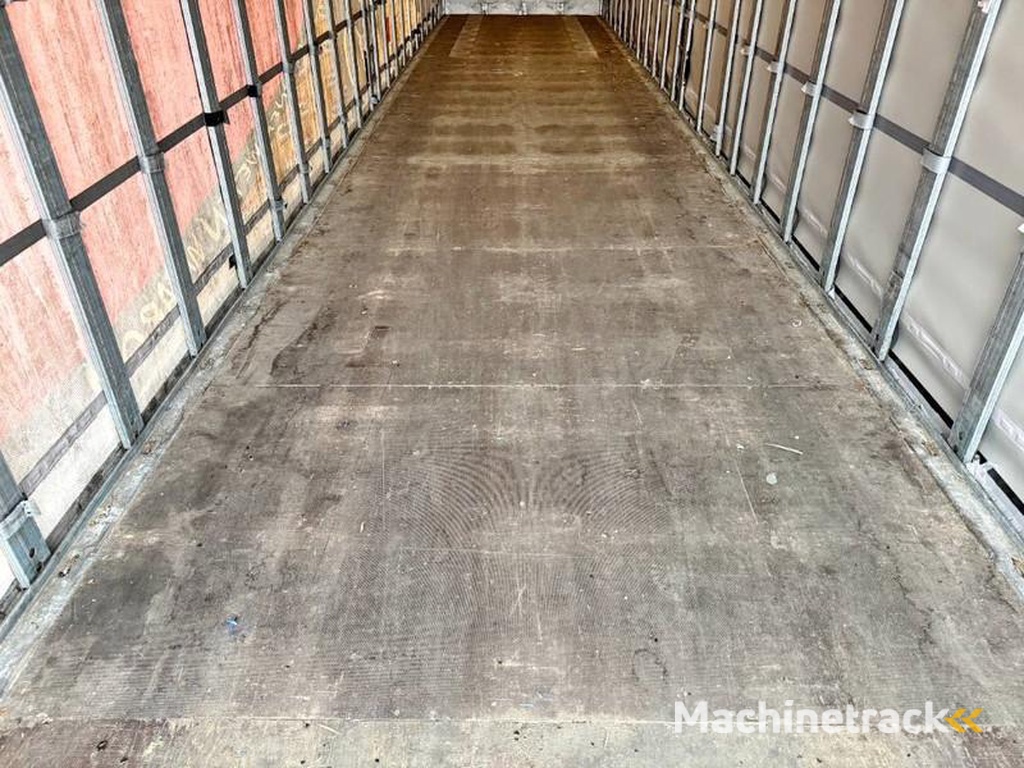 Schmitz-Cargobull SCB*S3T Drankentrailer / 3 Axles / Speed Curtain