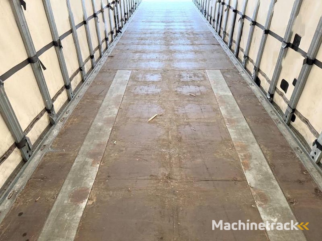 Schmitz-Cargobull SCB*S3T Drankentrailer / 3 Axles / Speed Curtain