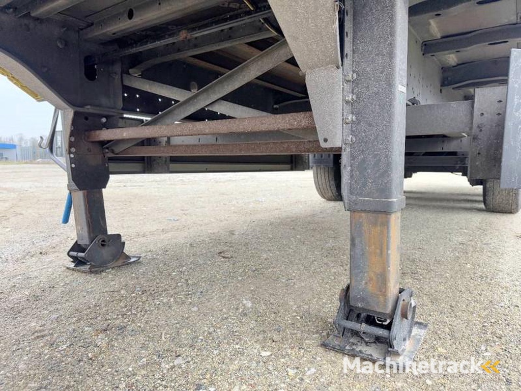 Schmitz-Cargobull SCB*S3T Drankentrailer / 3 Axles / Speed Curtain
