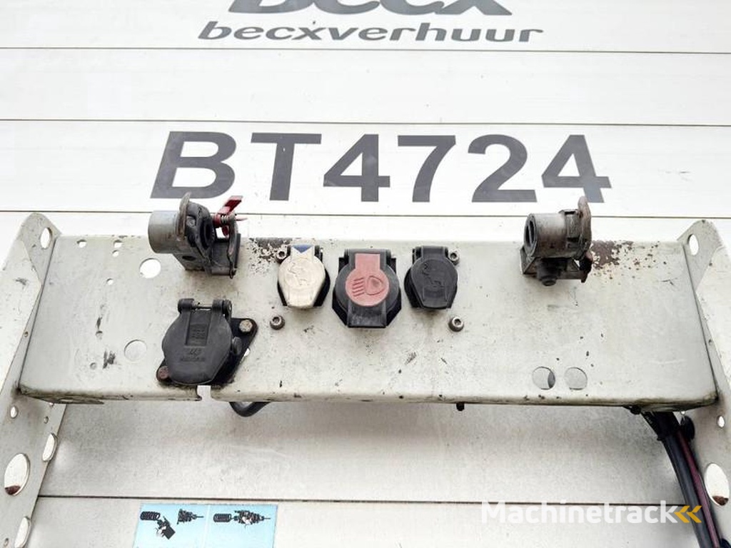 Schmitz-Cargobull SCB*S3T Drankentrailer / 3 Axles / Speed Curtain