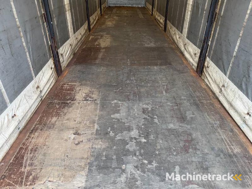 Schmitz-Cargobull S 01