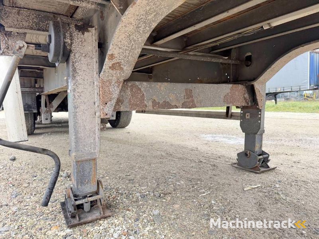 Schmitz-Cargobull S 01