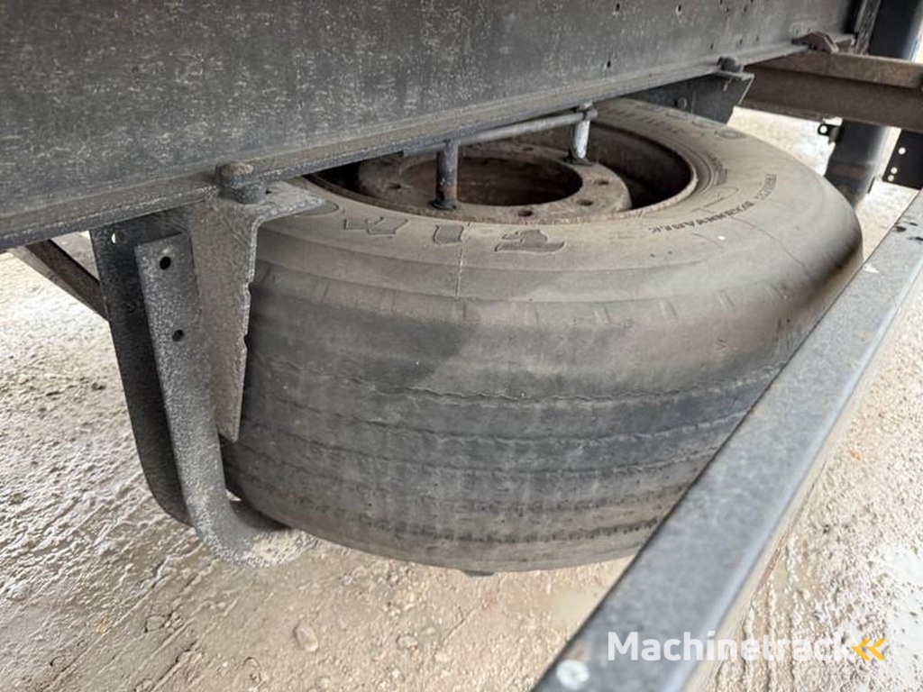 Schmitz-Cargobull S 01