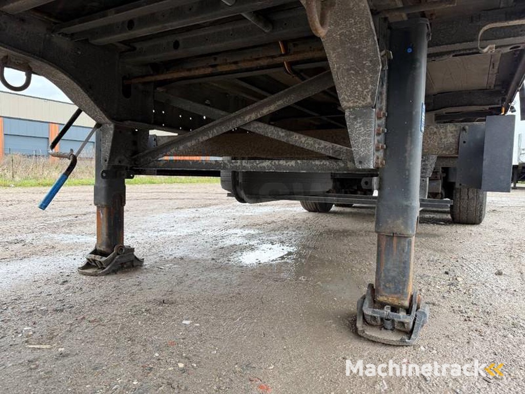 Schmitz-Cargobull S 01