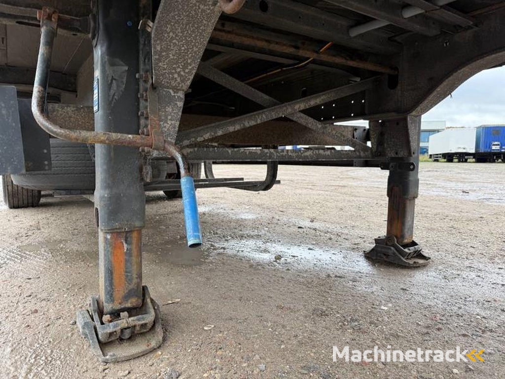 Schmitz-Cargobull S 01