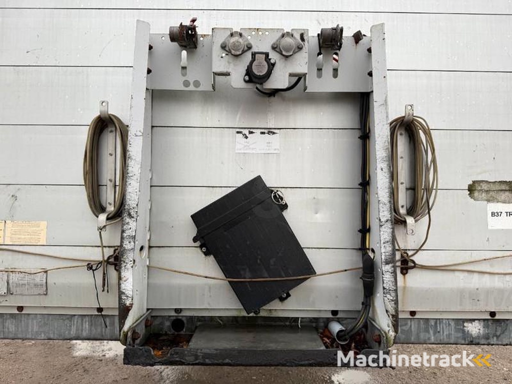 Schmitz-Cargobull S 01