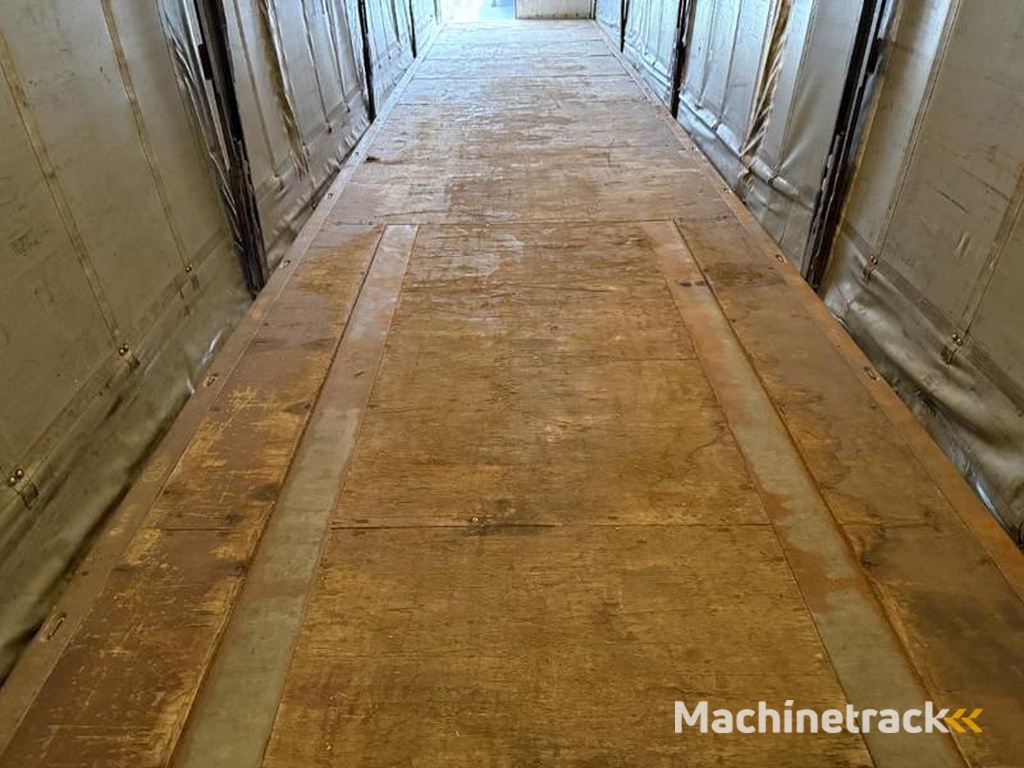 Schmitz-Cargobull S 01