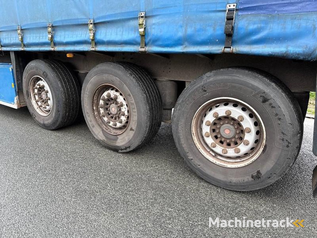 Schmitz-Cargobull S 01