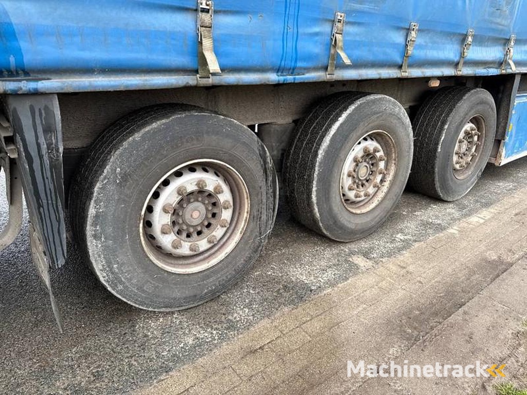 Schmitz-Cargobull S 01