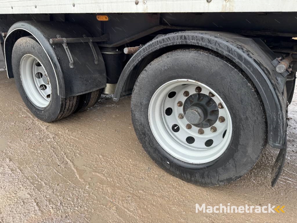 Fruehauf ONCRK 32-220 A - Taillift / Forced Steering