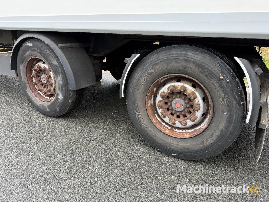 Samro SR233DVP - Dutch Trailer / Forced Steering