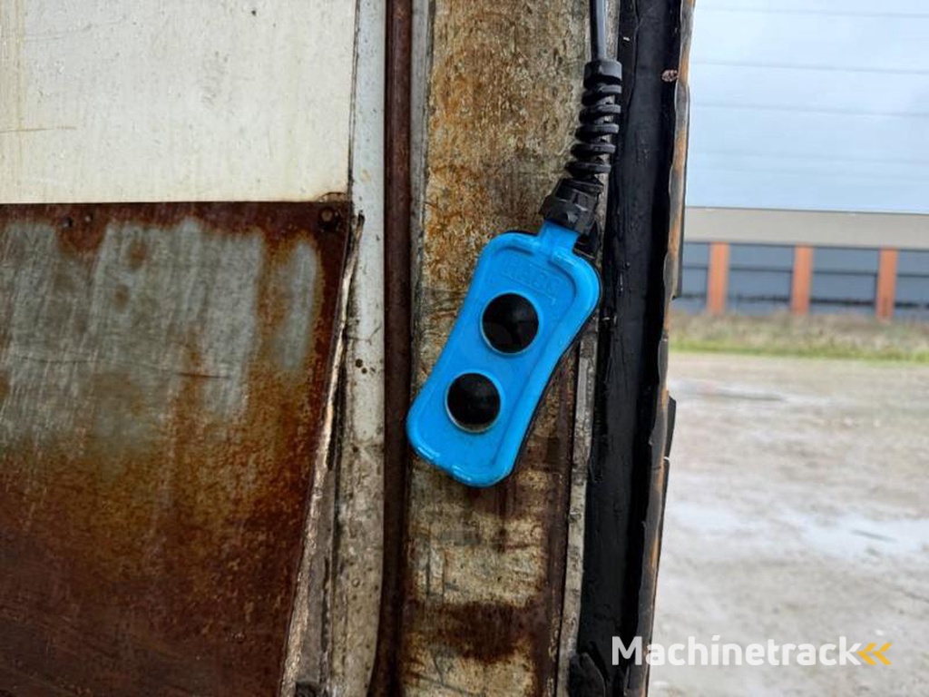 Groenewegen DRO-12-20-B-Tailgate-Forced-Steering