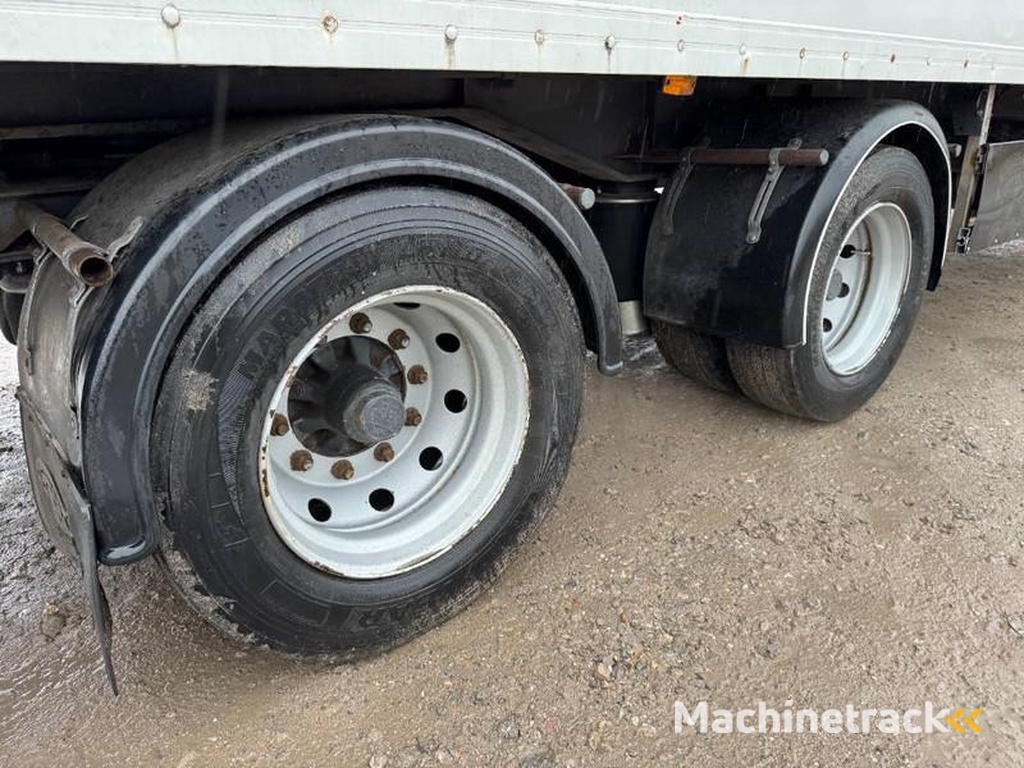 Fruehauf ONCRK-32-220-A-Taillift-Forced-Steering