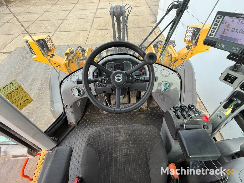 Volvo L90H - 3rd Function / Load Master Weight System