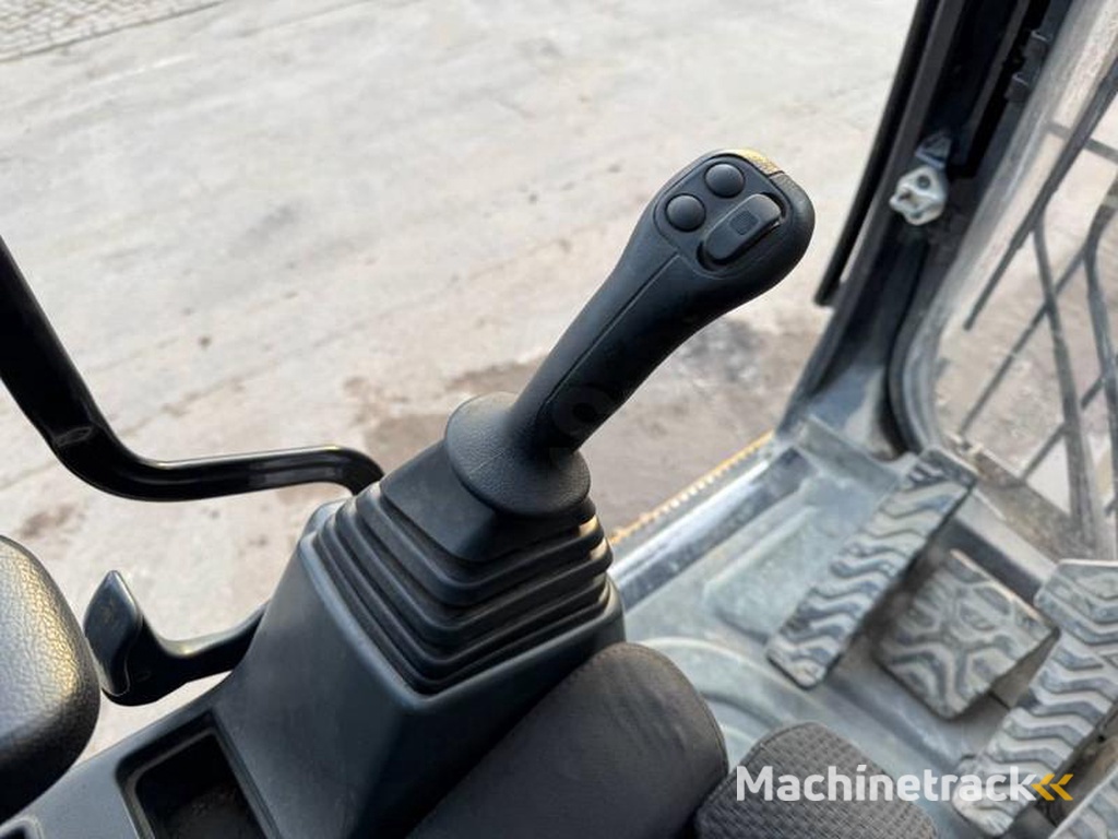 Caterpillar 336D-UHD-21m-Demolition-Normal-Arm-Bucket