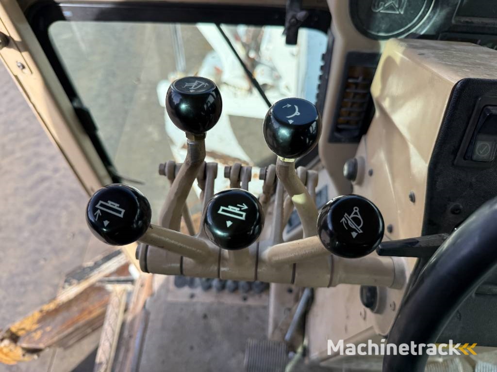 CAT 120H - CE Certified / Brand New Tyres!