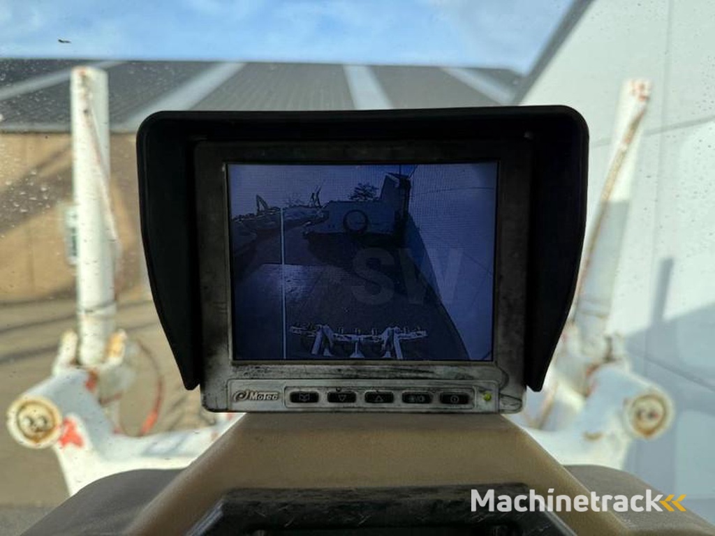 Caterpillar 120H-CE-Certified-Brand-New-Tyres-