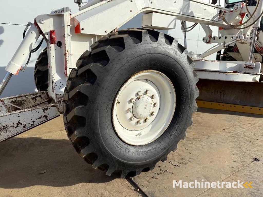 Caterpillar 120H-CE-Certified-Brand-New-Tyres-