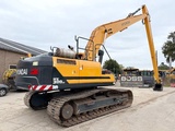 Minituur van Hyundai HX300LR-18m-Long-Reach-2-Units-Available-