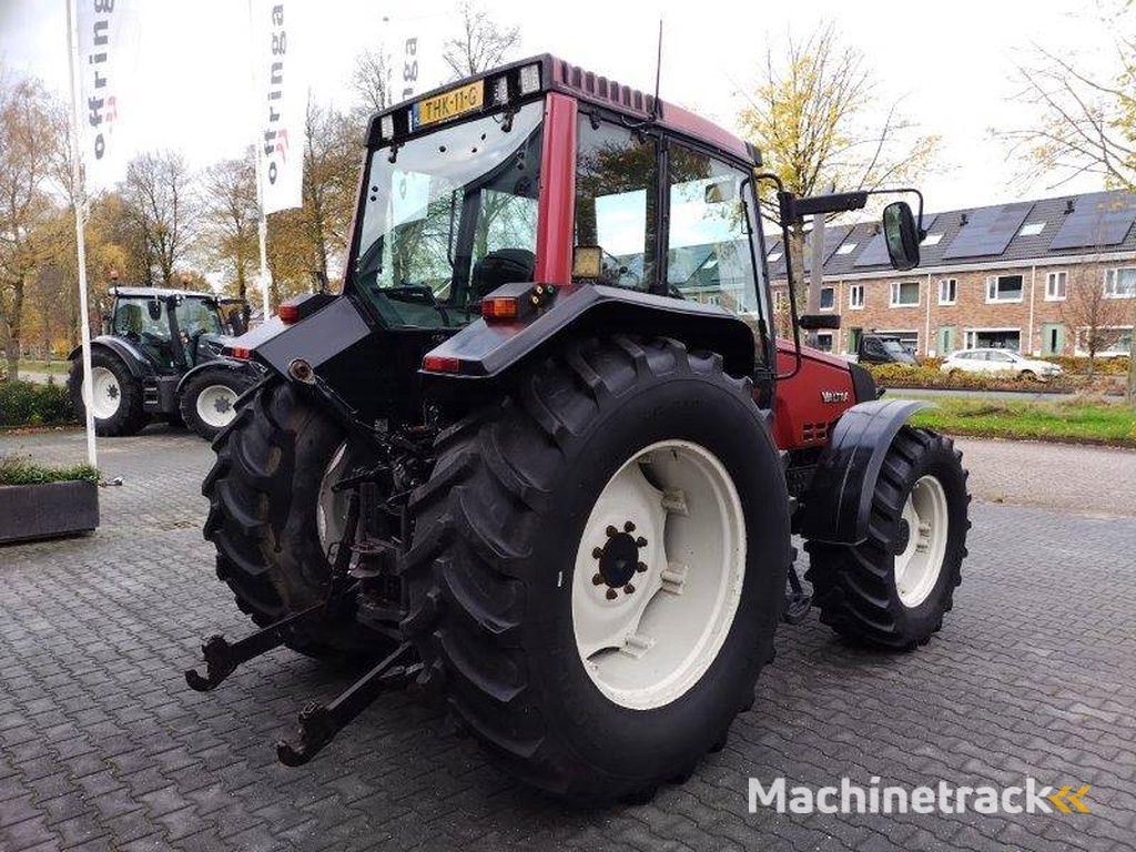 Valtra 6850