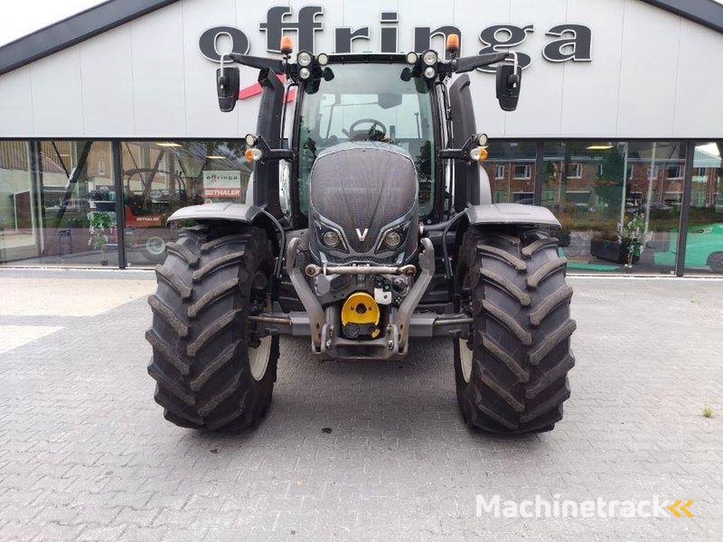 Valtra N174 V