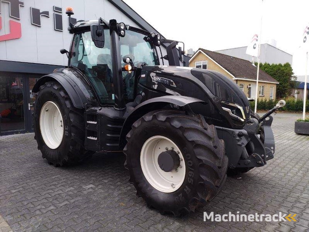 Valtra T235 Versu