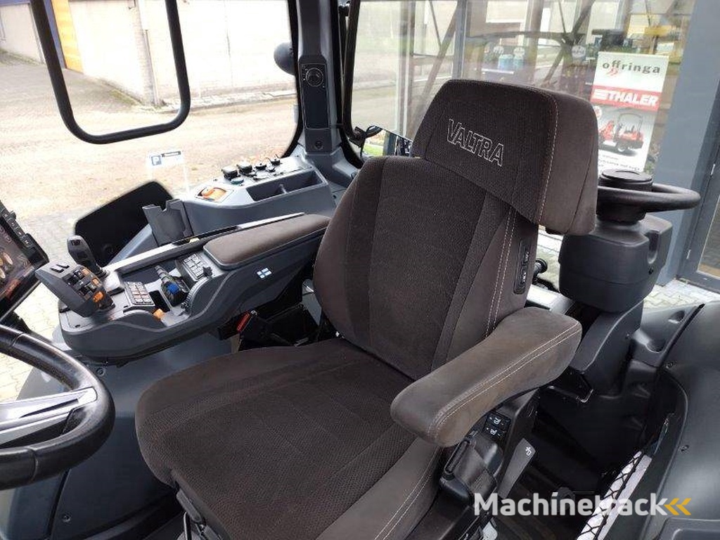 Valtra T235 Versu