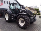 Minituur van Valtra T235 Versu