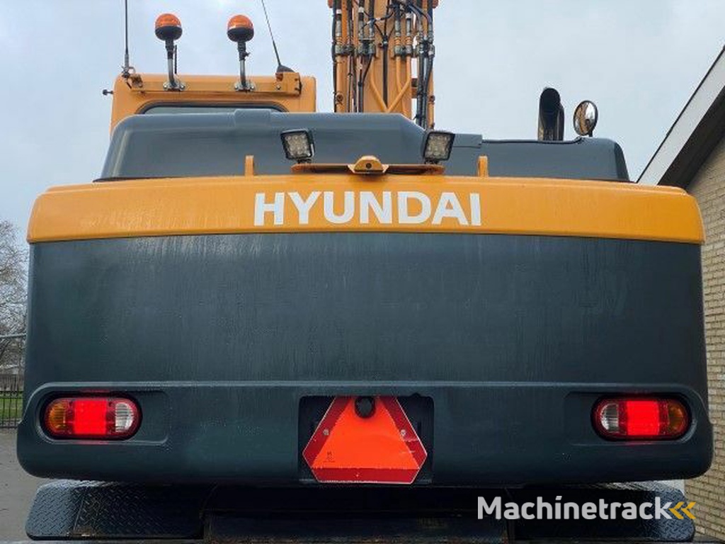 Hyundai 140W-9A