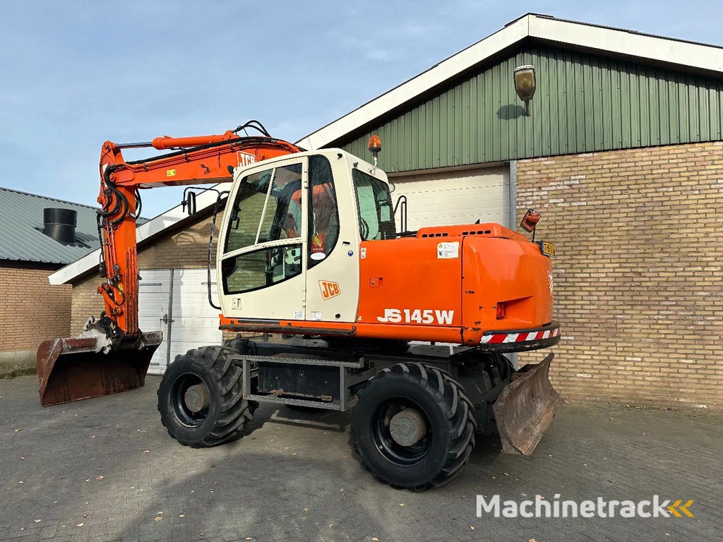 JCB JS145W
