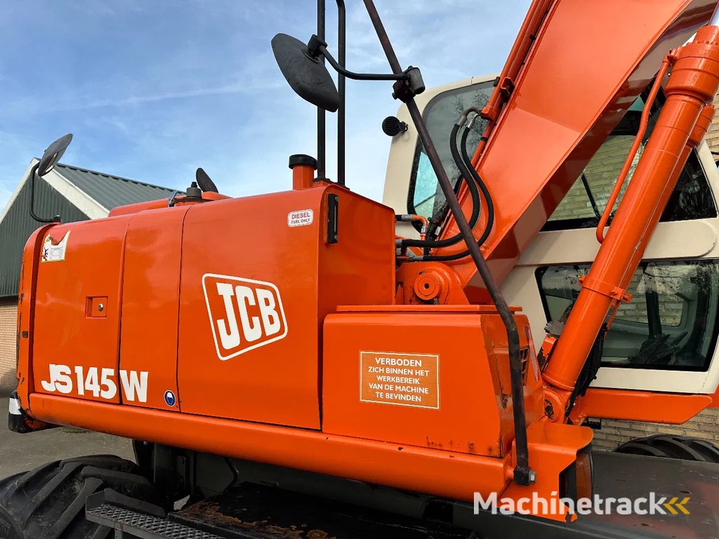 JCB JS145W