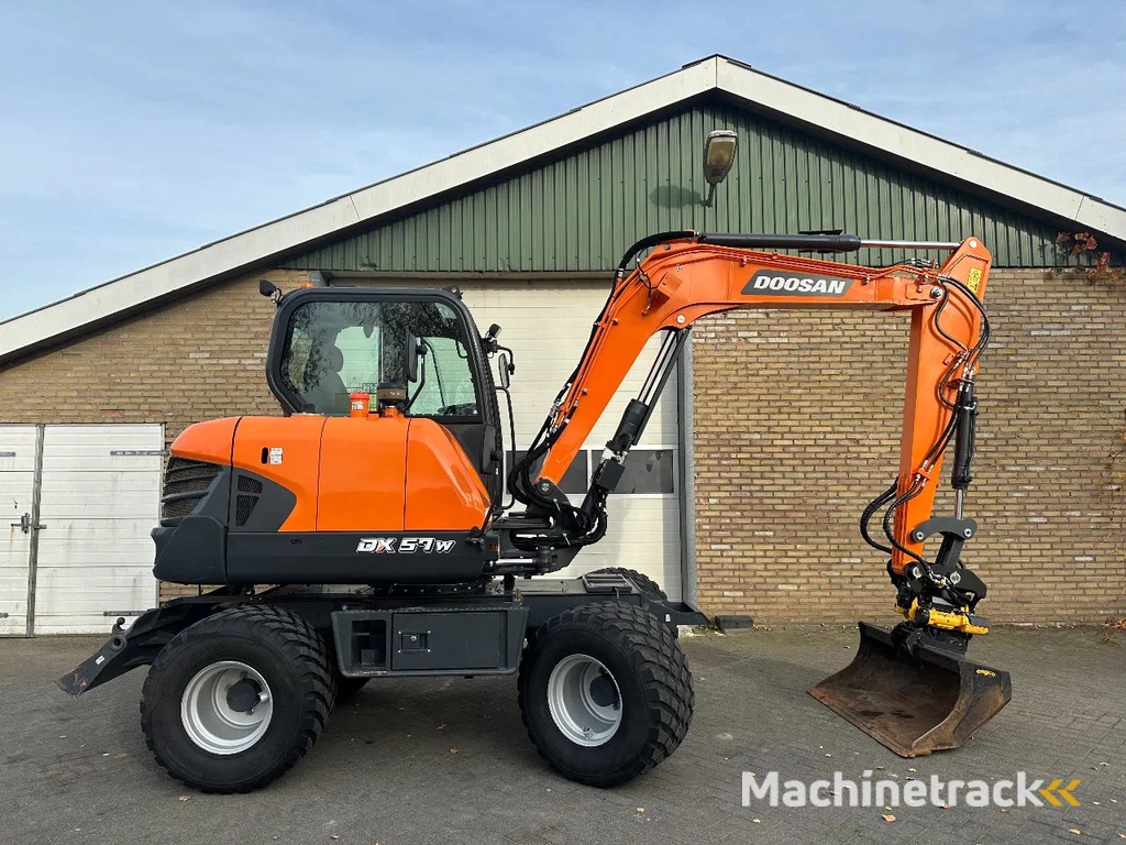 Doosan DX57W-7