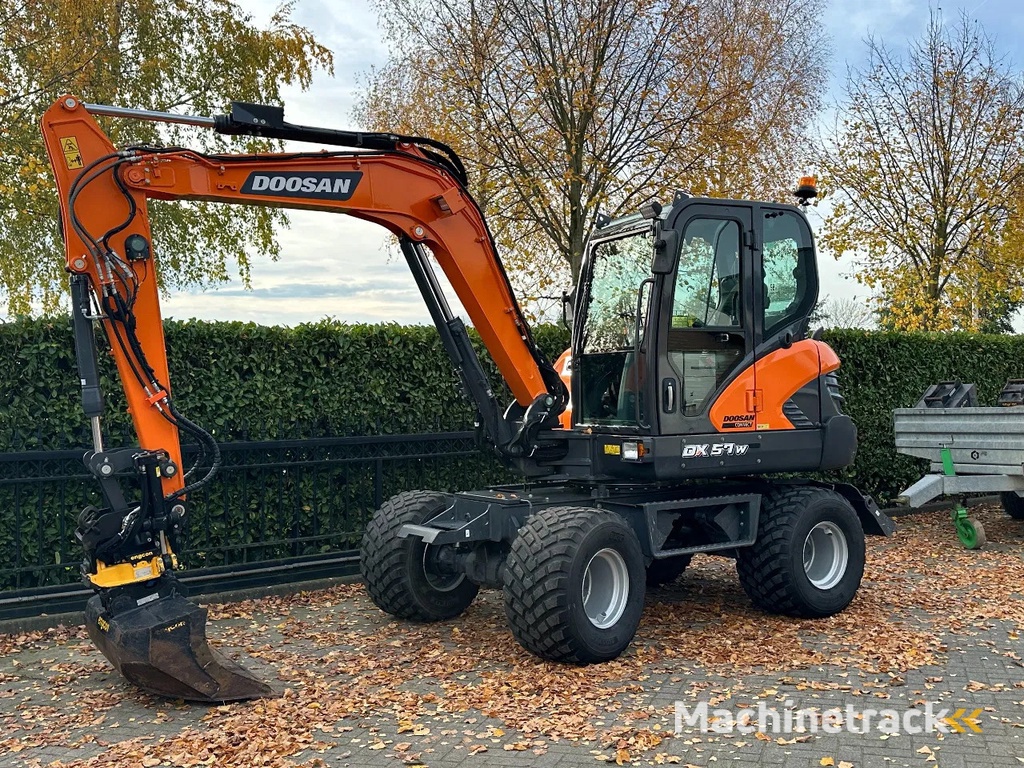 Doosan DX57W-7
