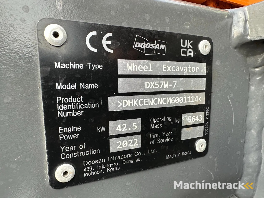 Doosan DX57W-7