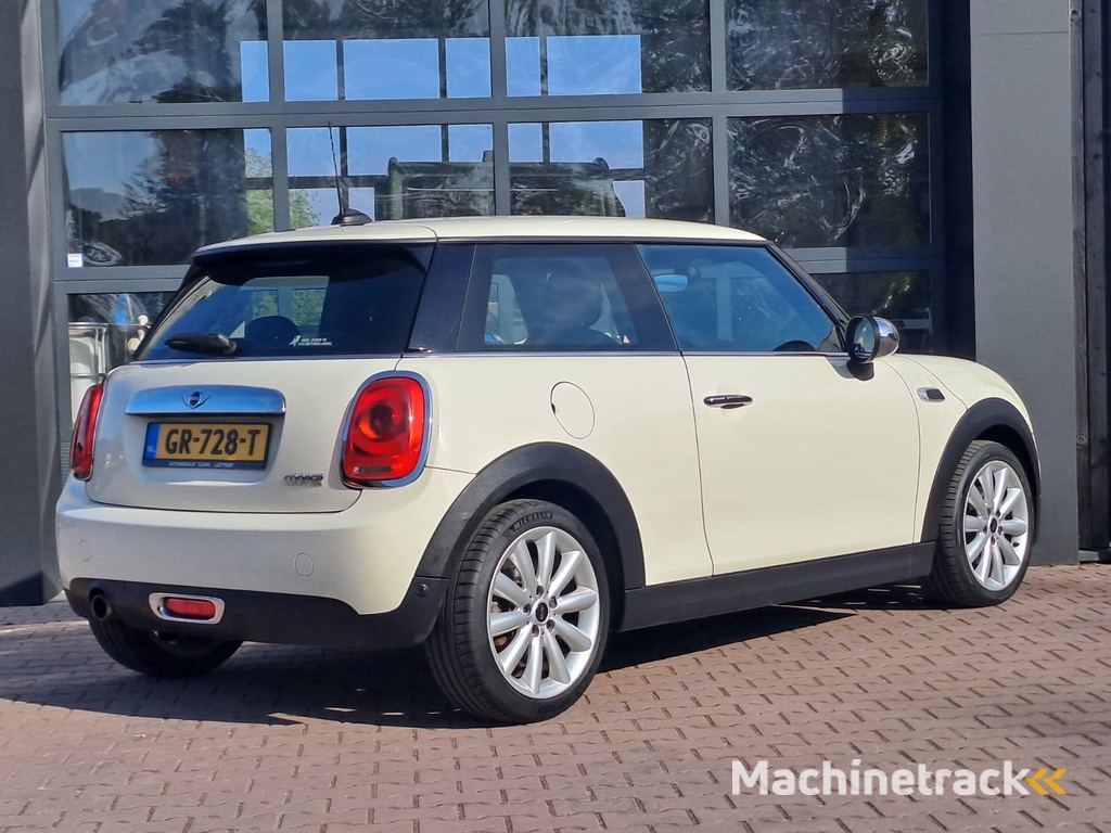 MINI Mini 1.5 Cooper Business | Automaat | LED | Airco | Cruise | Navi | PDC | LMV |
