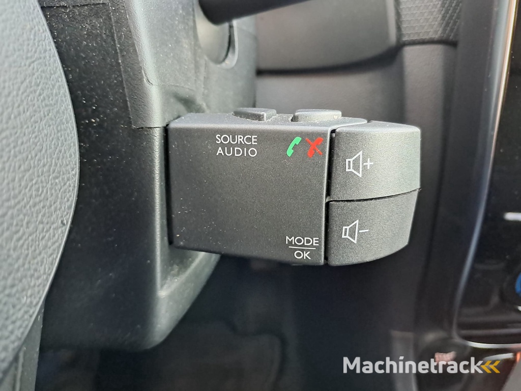 Renault Clio Estate 0.9 TCe Limited | Airco | Cruise | Navi | Trekhaak | LMV |