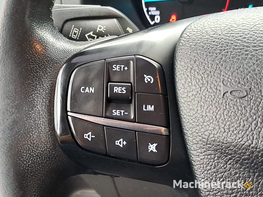 Ford Transit Custom 300 2.0 TDCI L2H1 Limited | Automaat | Trekhaak | Standkachel | App-connect | Navi | Sidebars |