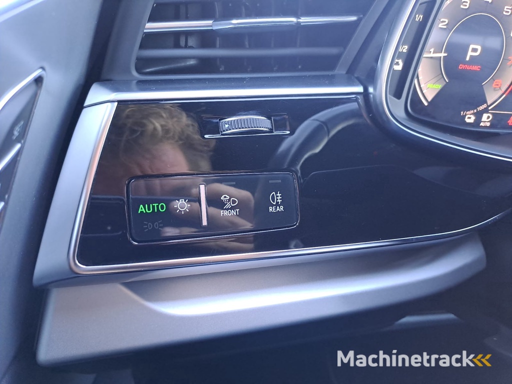 Audi Q7 55 TFSI e quattro Pro Line Plus S-line | Matrix LED | Luchtvering | Trekhaak | Leder | Keyless | HUD | Camera | ACC |