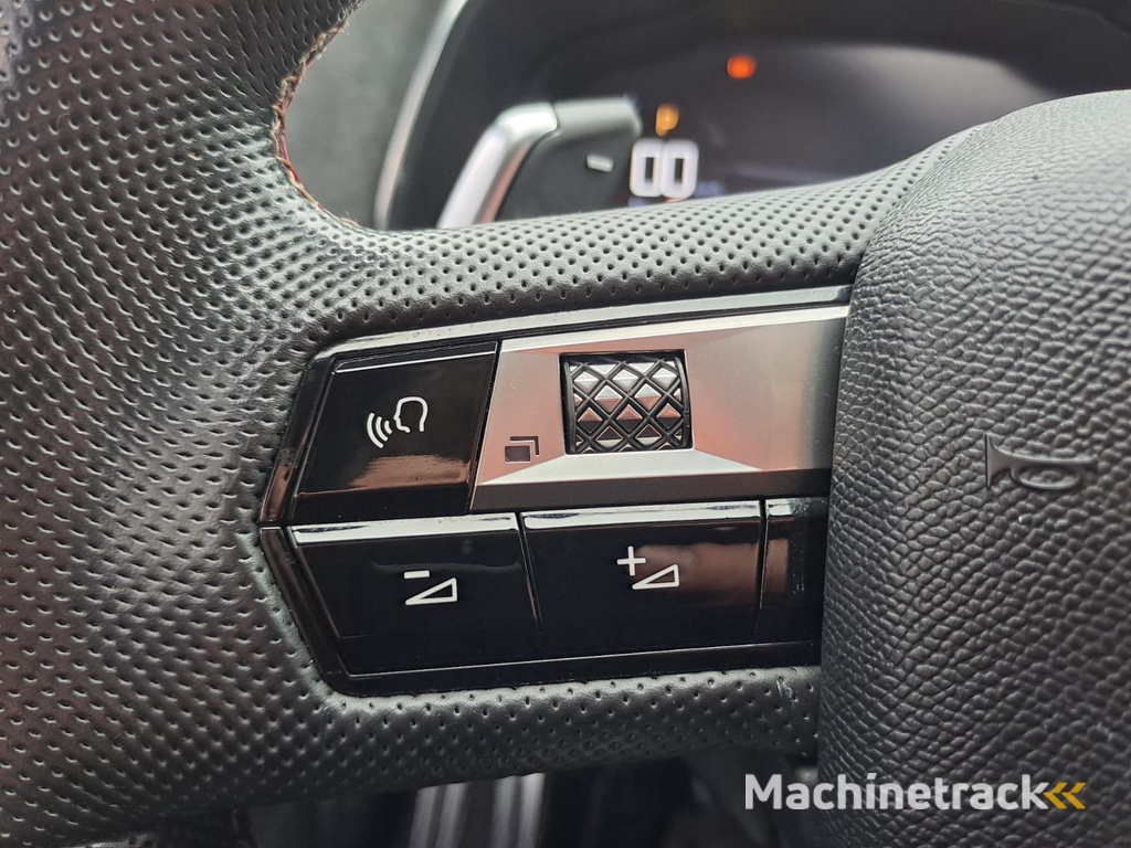 DS 7 Crossback 1.2 PureTech Executive | Automaat | Pano | Trekhaak| LED | Navi | Camera | Keyless |